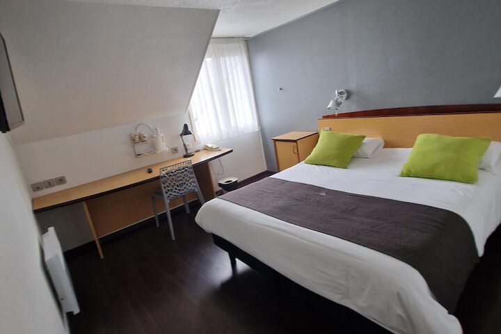 Room 20 of 53