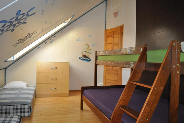 Room 5 of 21