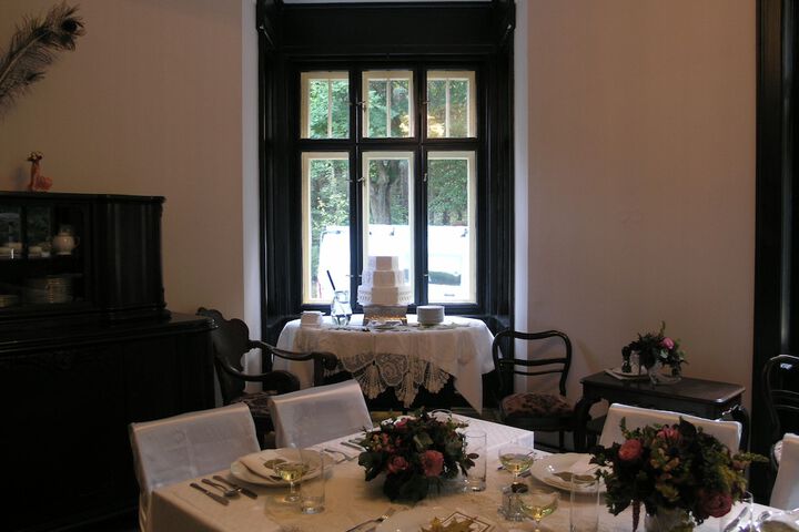 Ballroom/Hall 17 of 34