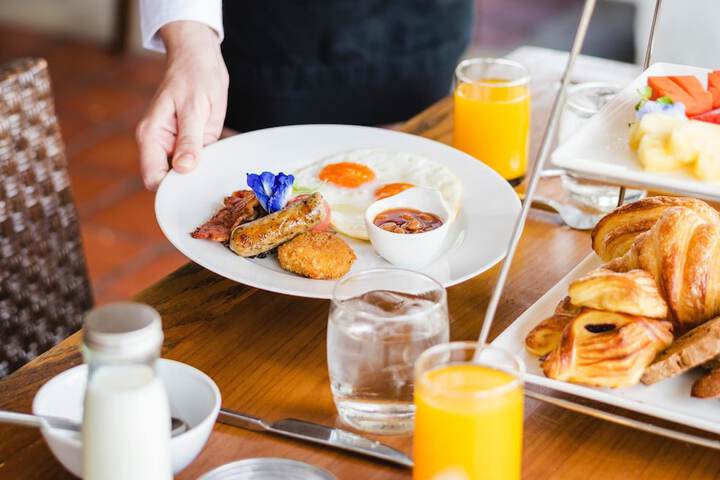 Breakfast/Coffee Service 28 of 81