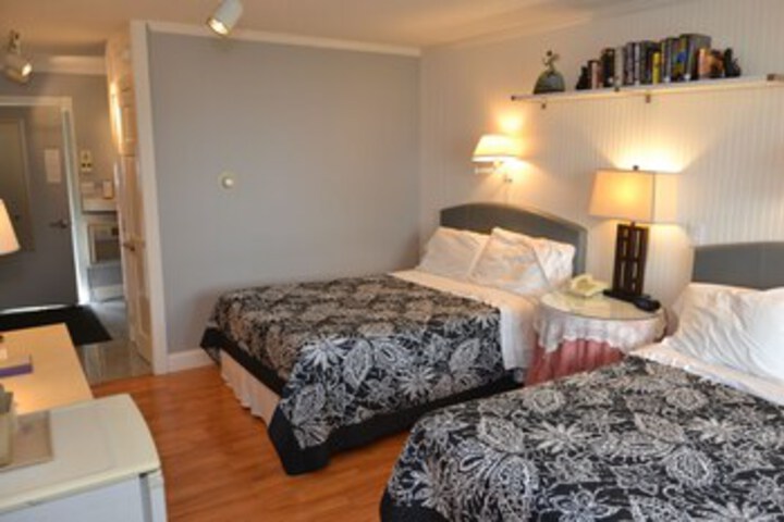 Room 141 of 250
