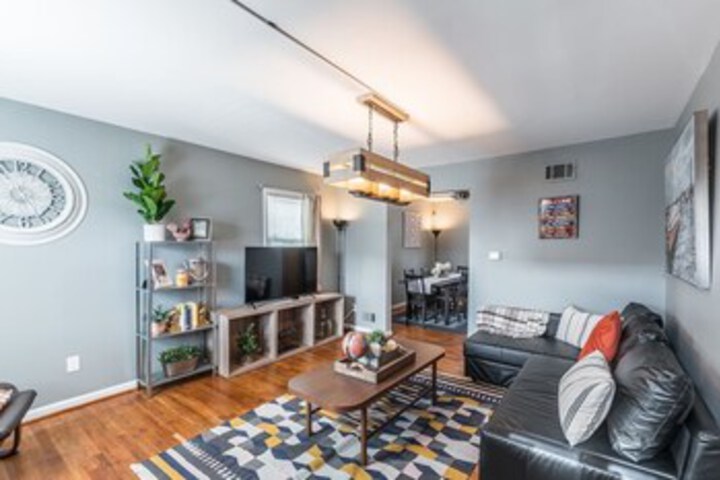 Photo of Gorgeous House With Pool Table 1 Block to Metro