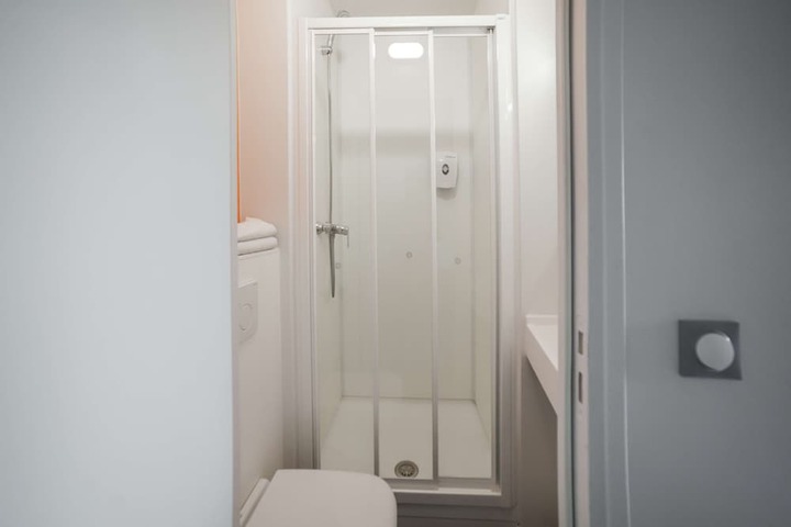 Room 30 of 50