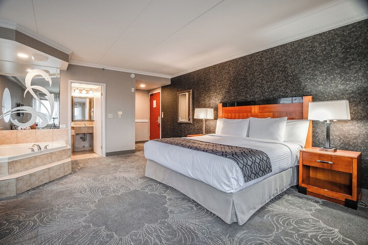 Room 50 of 84