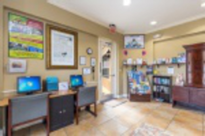 Business Center 88 of 96