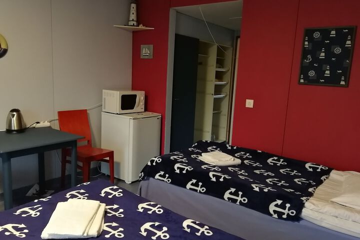 Room 14 of 43