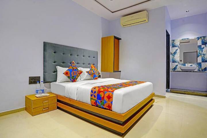 Room 4 of 15