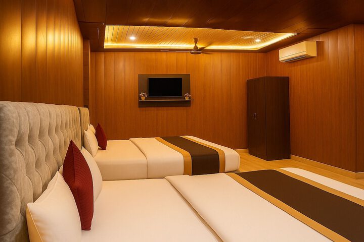 Room 4 of 34