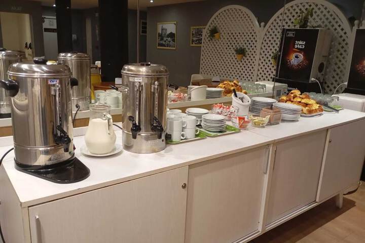 Breakfast/Coffee Service 36 of 50
