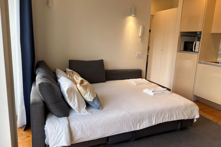 Room 35 of 287