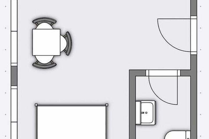 Room 4 of 49