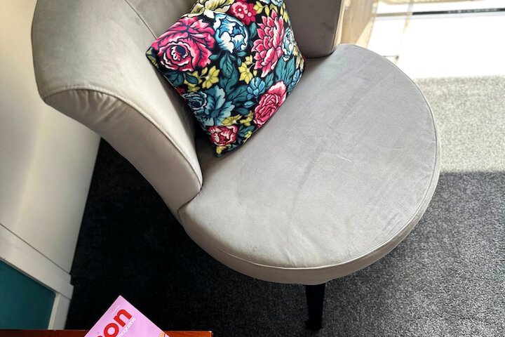 Room 10 of 77
