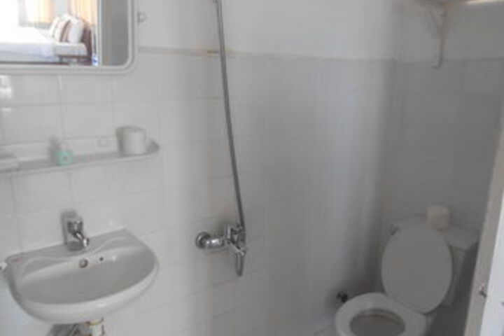 Room 10 of 73