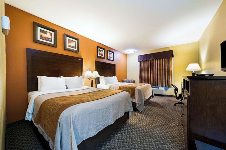 Room 3 of 20
