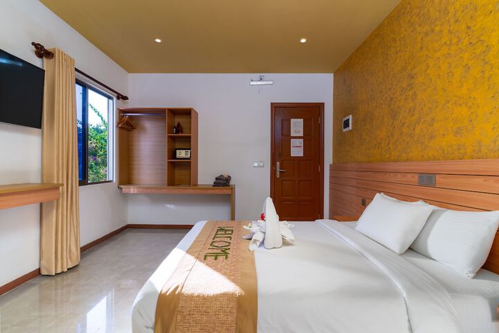 Room 32 of 119
