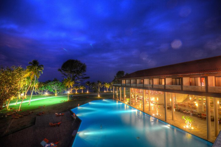 Pool 76 of 132