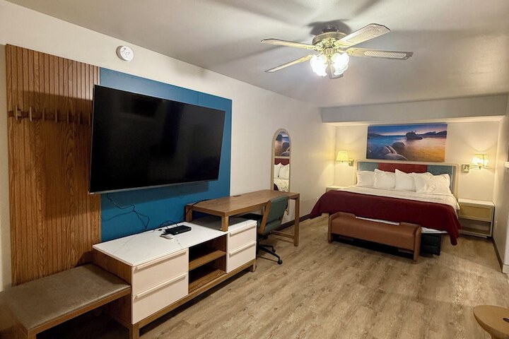 Room 9 of 54