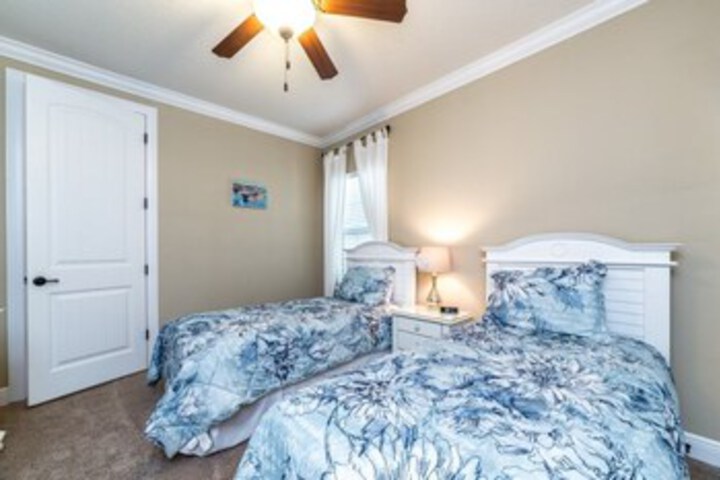 Room 13 of 26