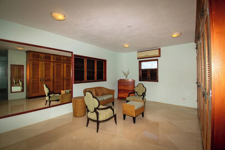Room 22 of 61