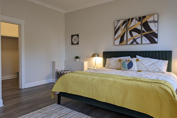 Room 3 of 26