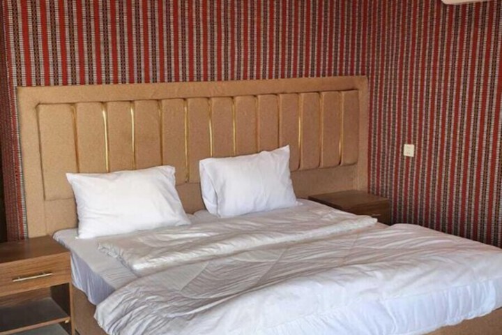 Room 21 of 72
