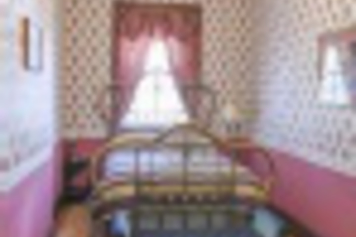 Room 184 of 240