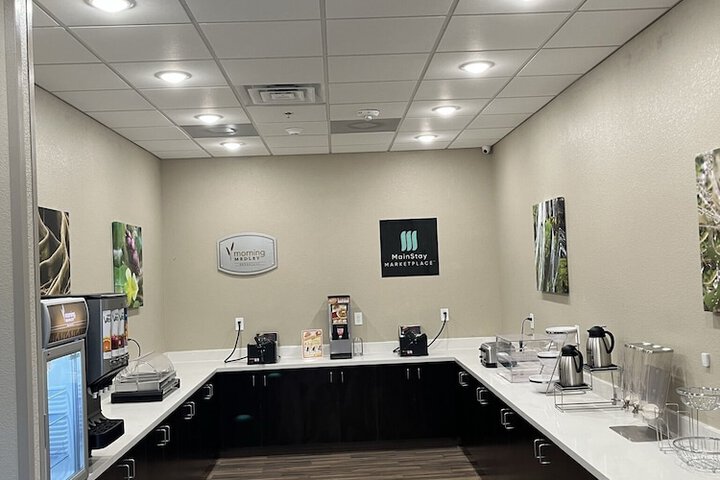 Breakfast area