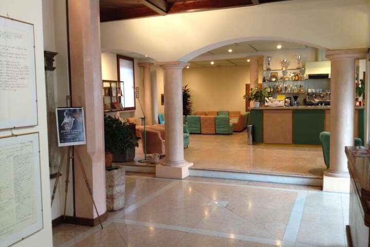 Hotel Interior 4 of 65