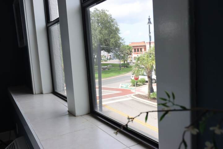 Room 9 of 29