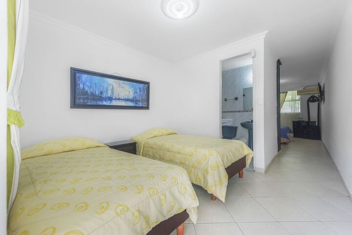 Room 5 of 63