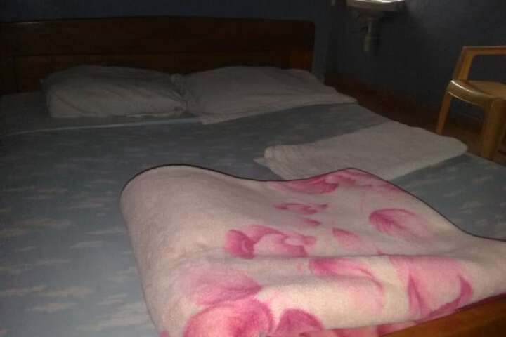 Room 10 of 15
