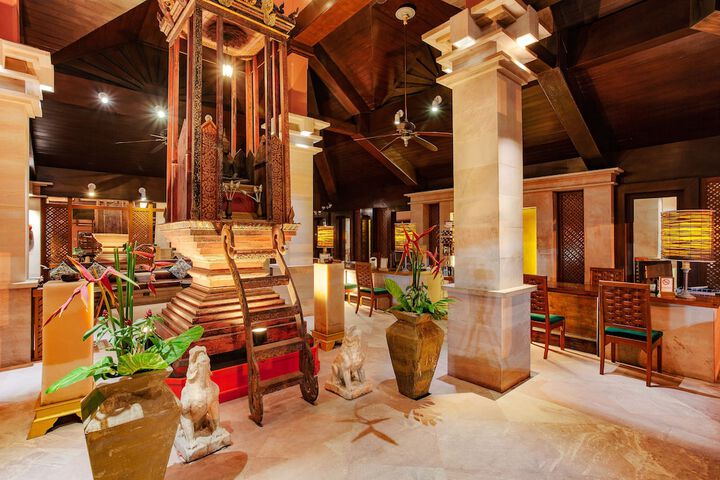 Guest Lobby