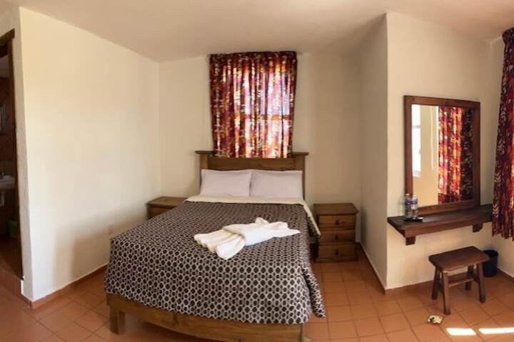 Room 3 of 25