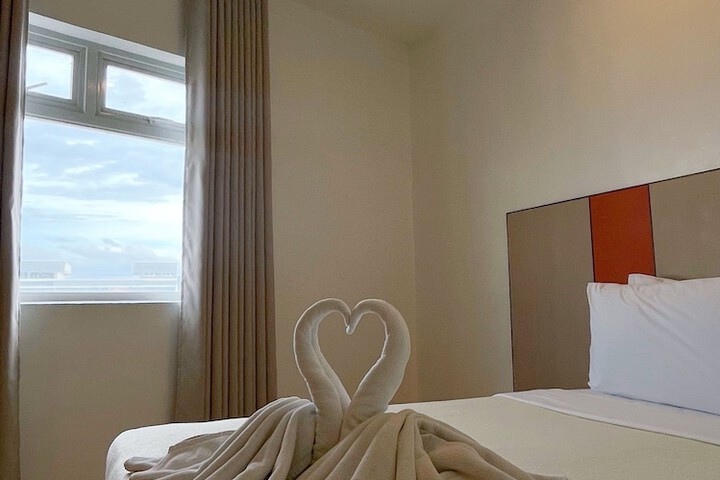 Room 13 of 21