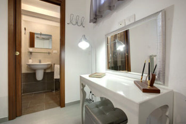 Room 47 of 75