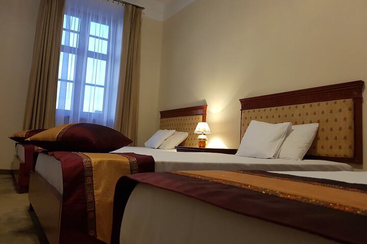 Room 15 of 60
