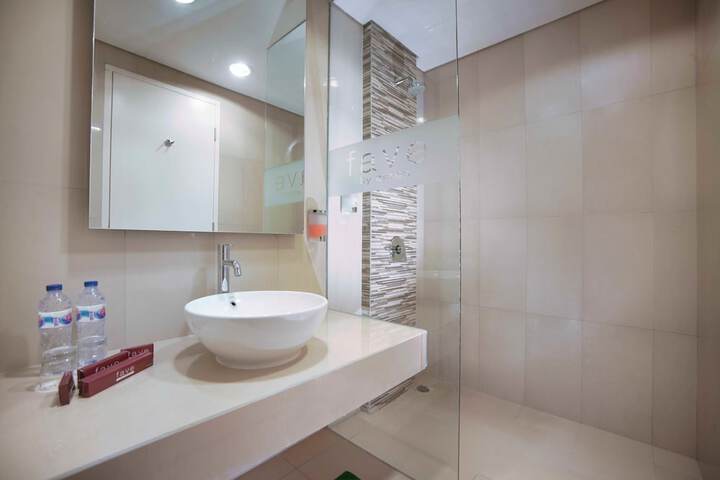 Room 15 of 27