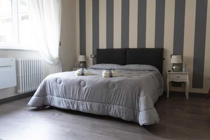 Room 7 of 42