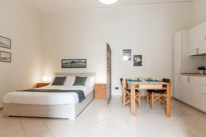 Room 12 of 20