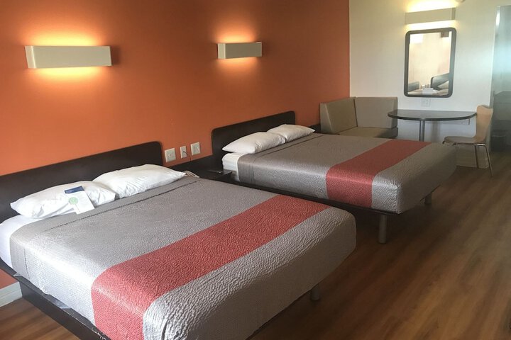 Room 12 of 49