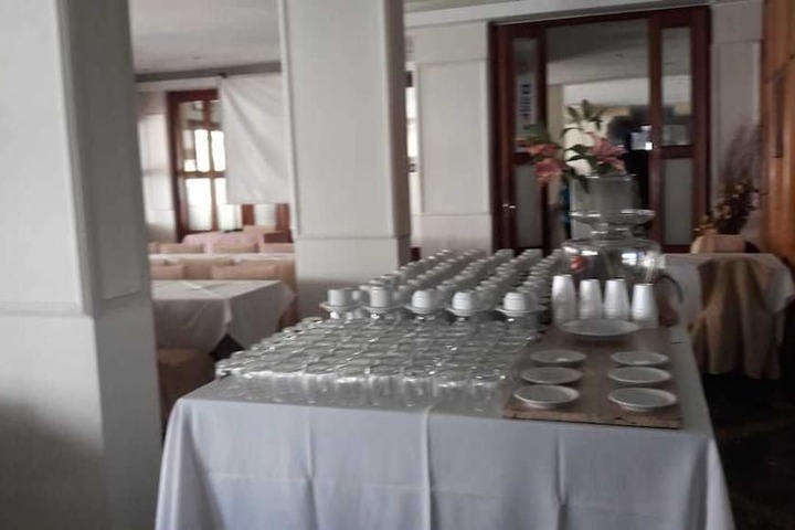 Breakfast/Coffee Service 9 of 27