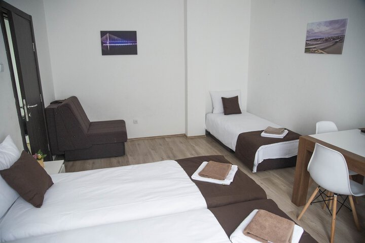 Room 12 of 69