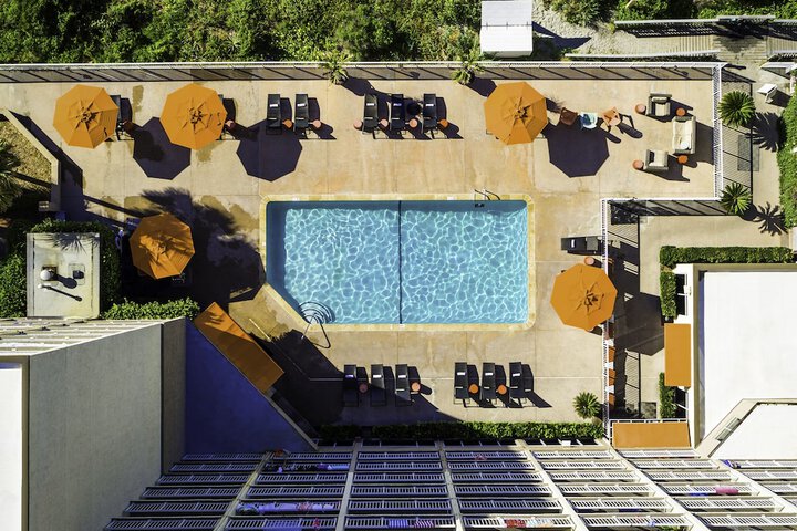 Pools & Facilities