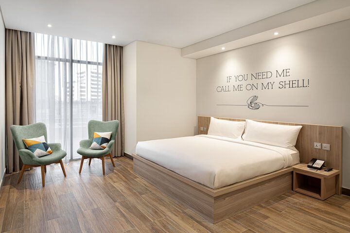 Room 11 of 35