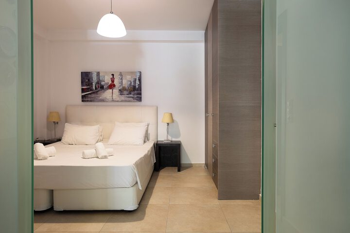 Room 4 of 58