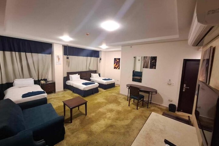 Room 17 of 53