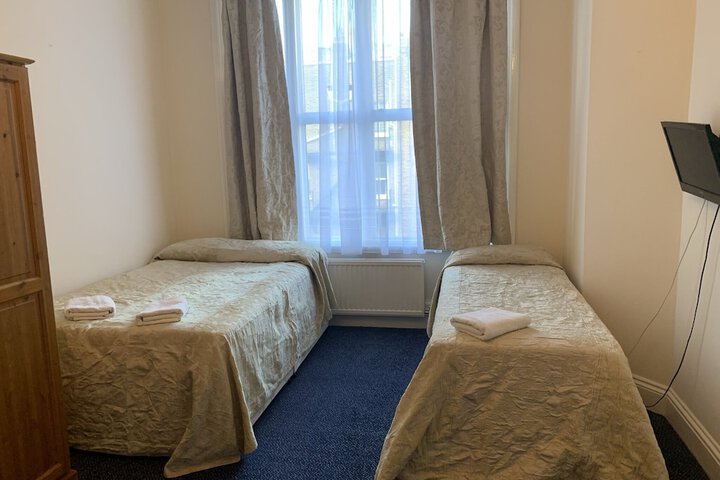 Room 61 of 283