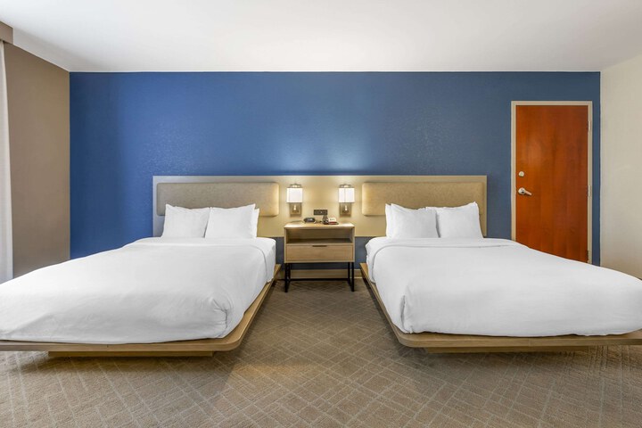 1 King Bed Suite (13 of 22)