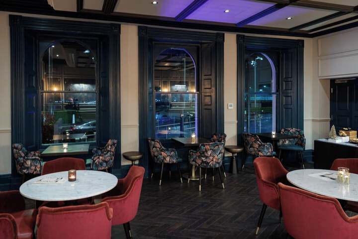 Lounge 209 of 249