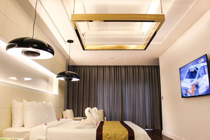 Room 15 of 46